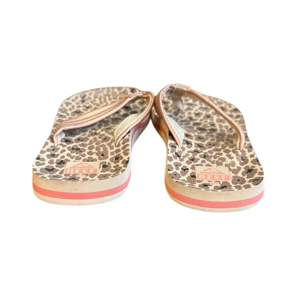 Reef Sandals with Cheetah and Pink Straps Kids Size 4/5